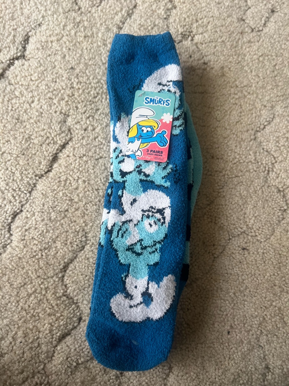 NWT! The Smurfs 3 pairs of Plush Crew Cozy Socks Shoe Size (4-10)